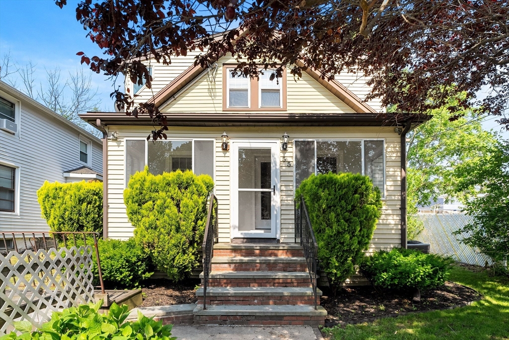 55 Rosemont Rd