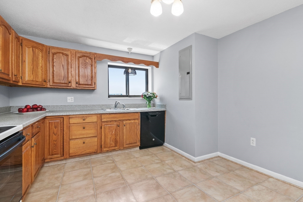 12 Ninth 608