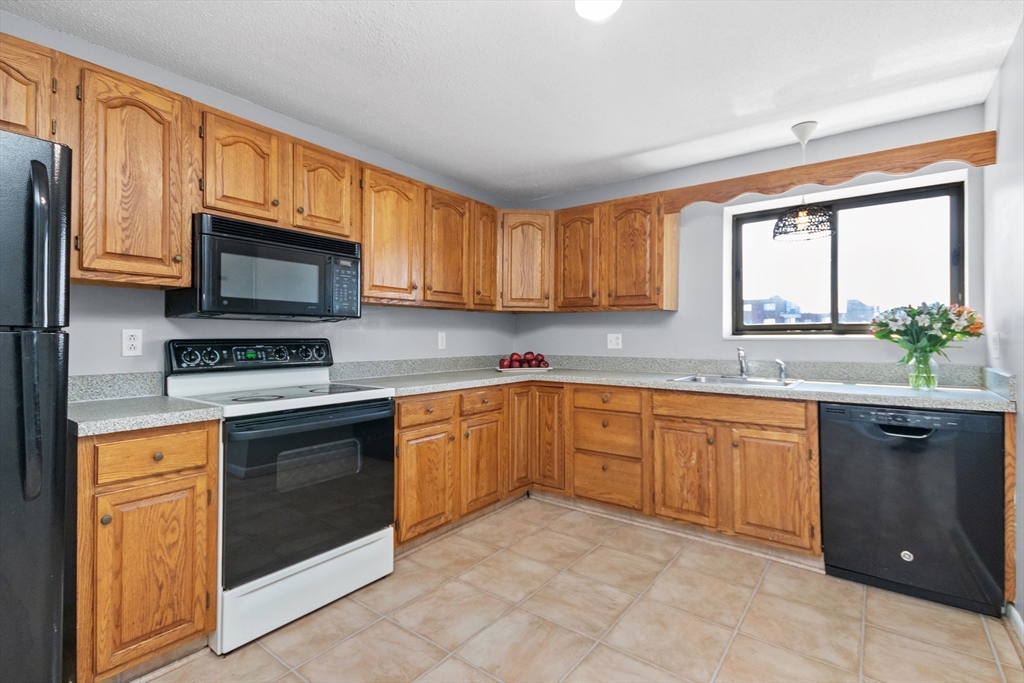 12 Ninth 608