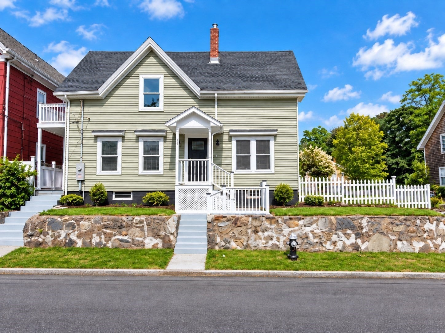 Photo of 40 Pine Ave, Brockton, MA