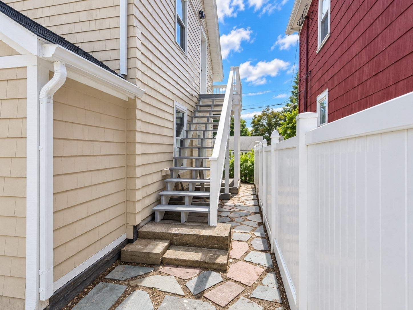 40 Pine Ave, Brockton, MA Photo #25