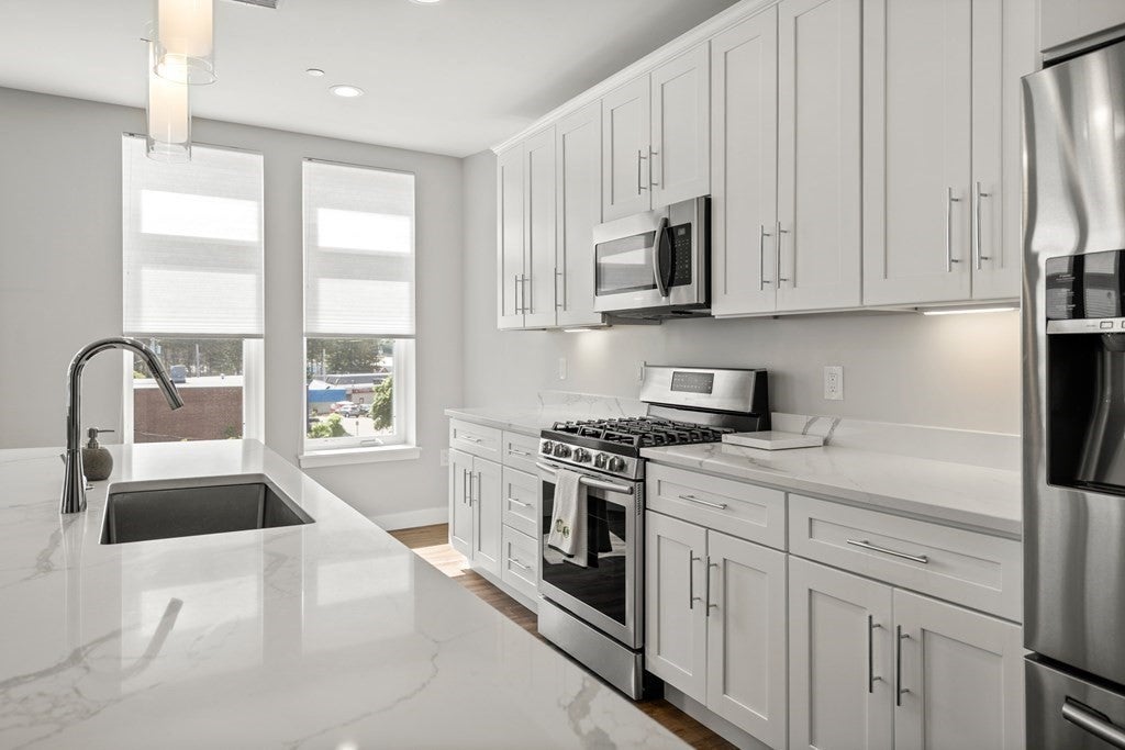642 Main St #301, Wakefield, MA, 642 Main St #301, Wakefield, MA Photo #7