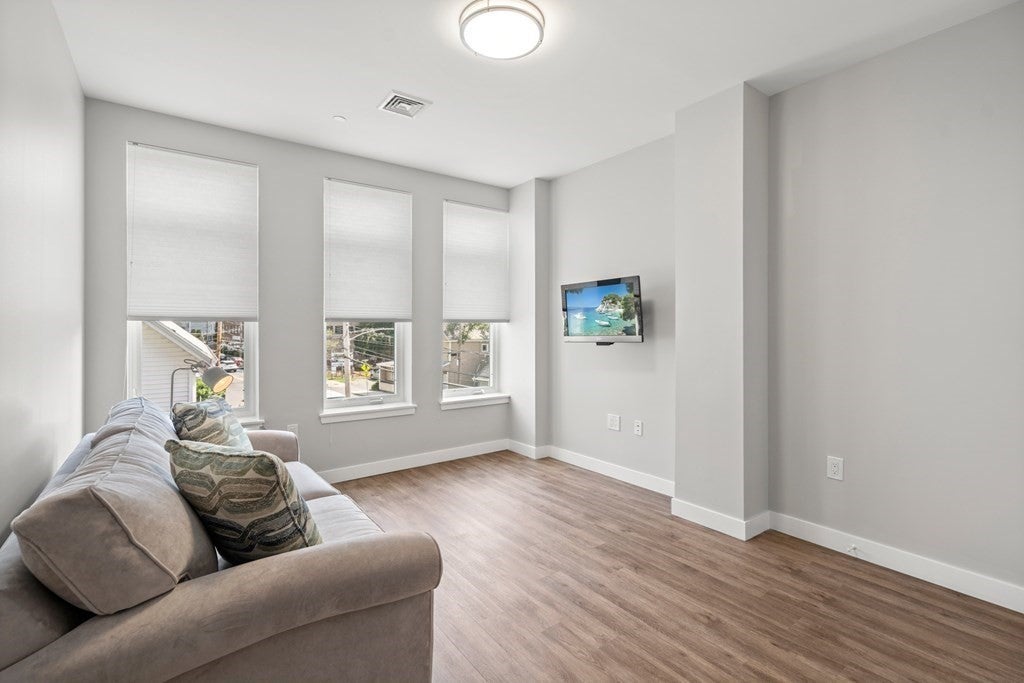 642 Main St #301, Wakefield, MA, 642 Main St #301, Wakefield, MA Photo #8