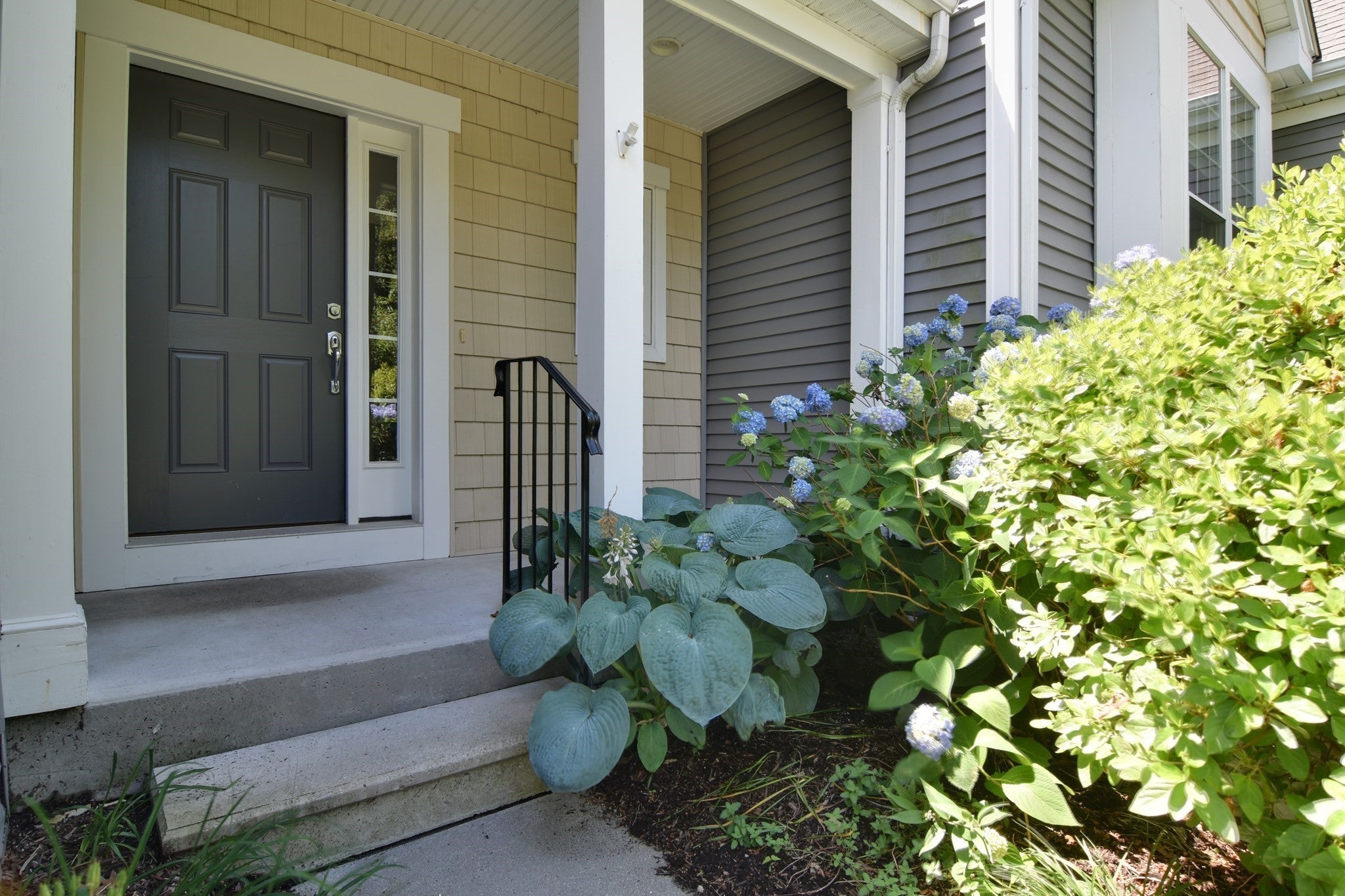 204 Sand Trap Court 204