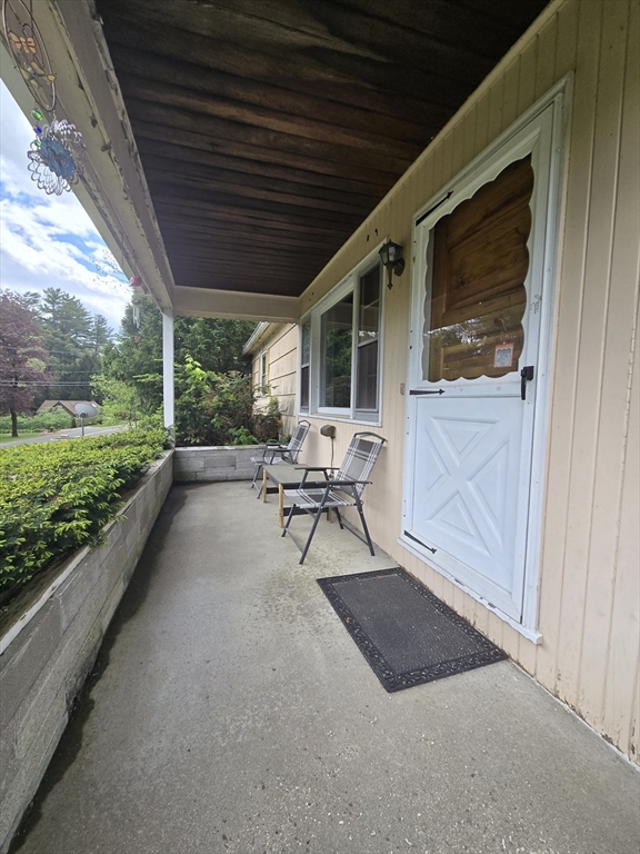 242 Hendrick St