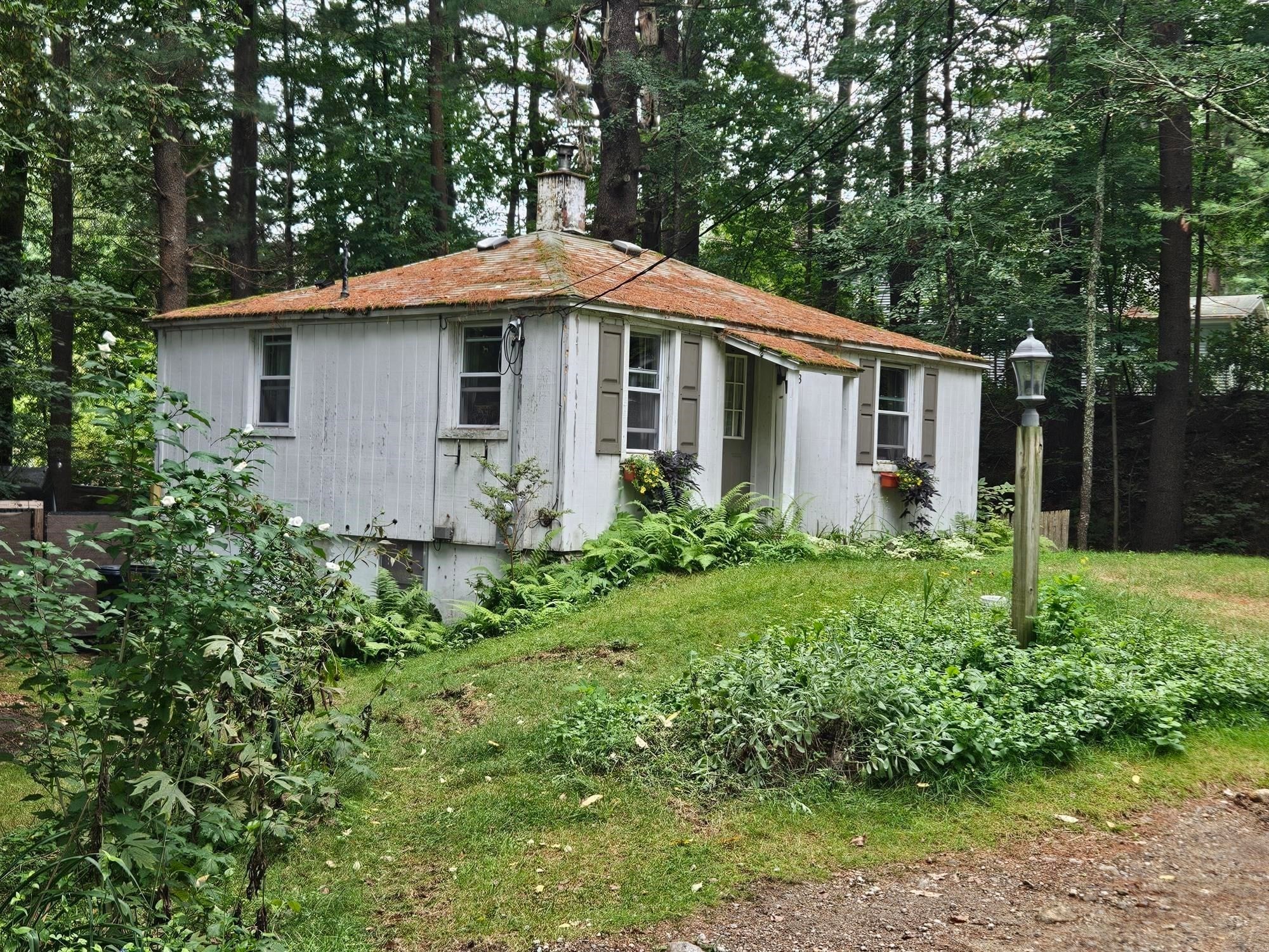 543-547 Quinapoxet St, Holden, MA Photo #6