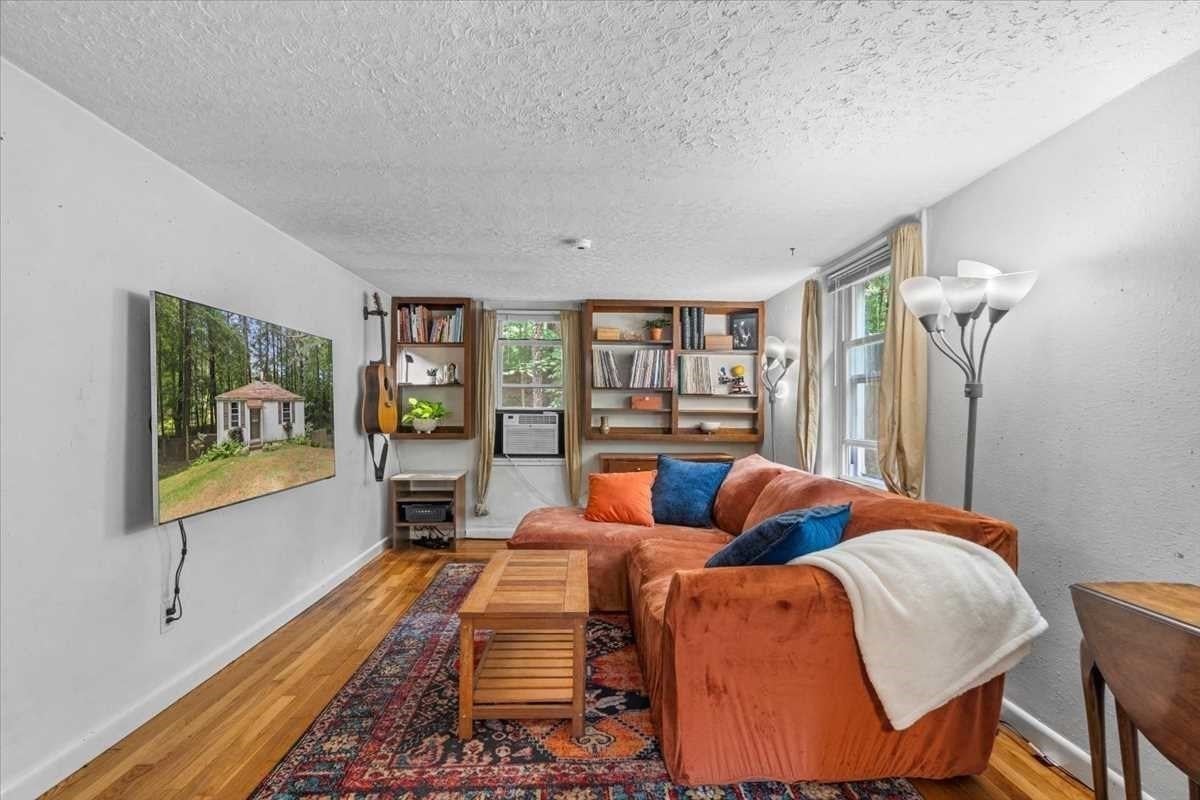 543-547 Quinapoxet St, Holden, MA Photo #10