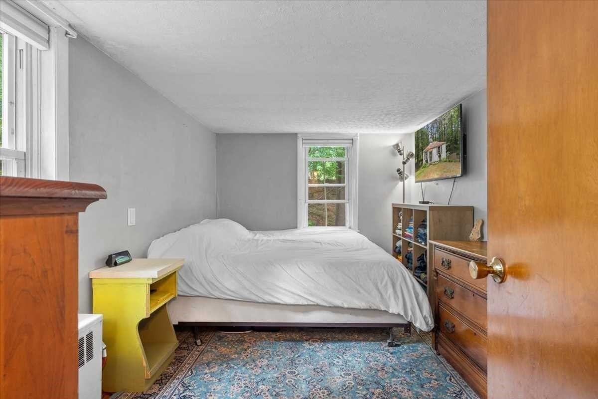 543-547 Quinapoxet St, Holden, MA Photo #12