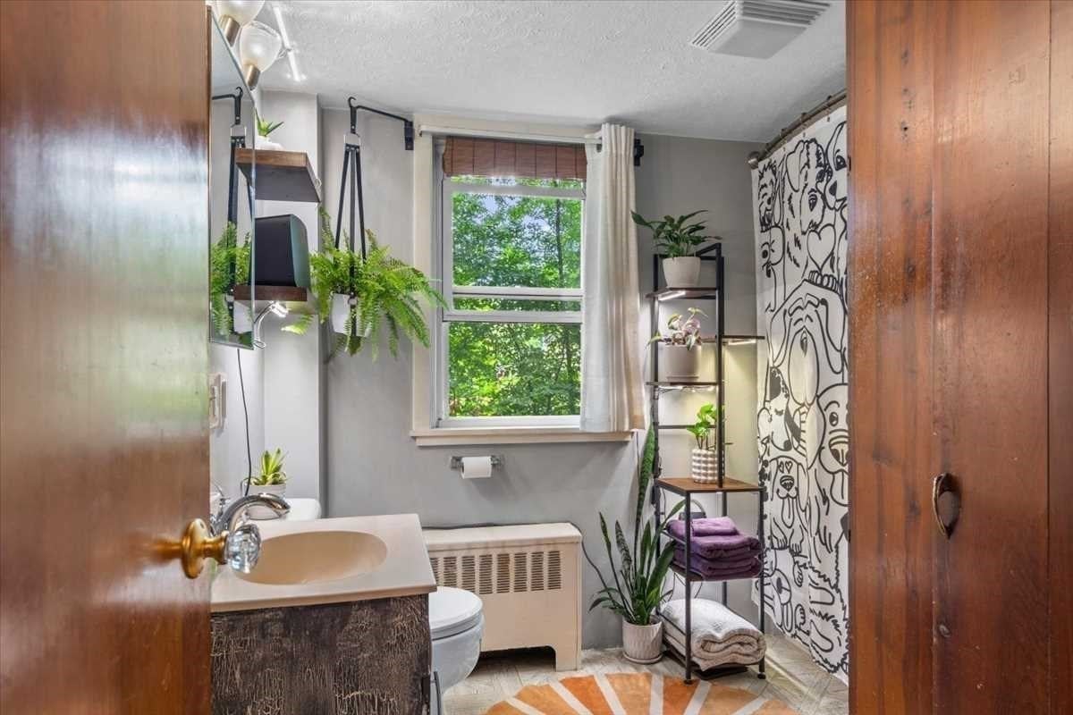 543-547 Quinapoxet St, Holden, MA Photo #13