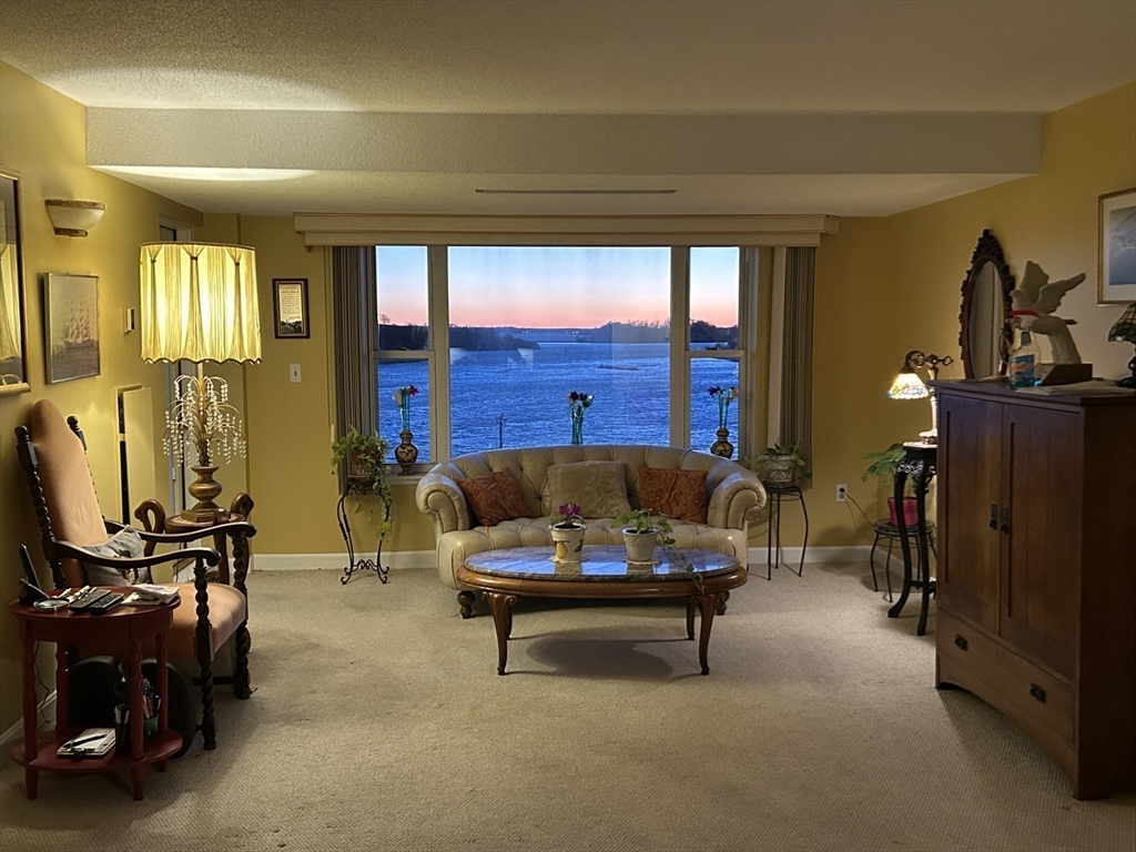 9 Park Ave 705
