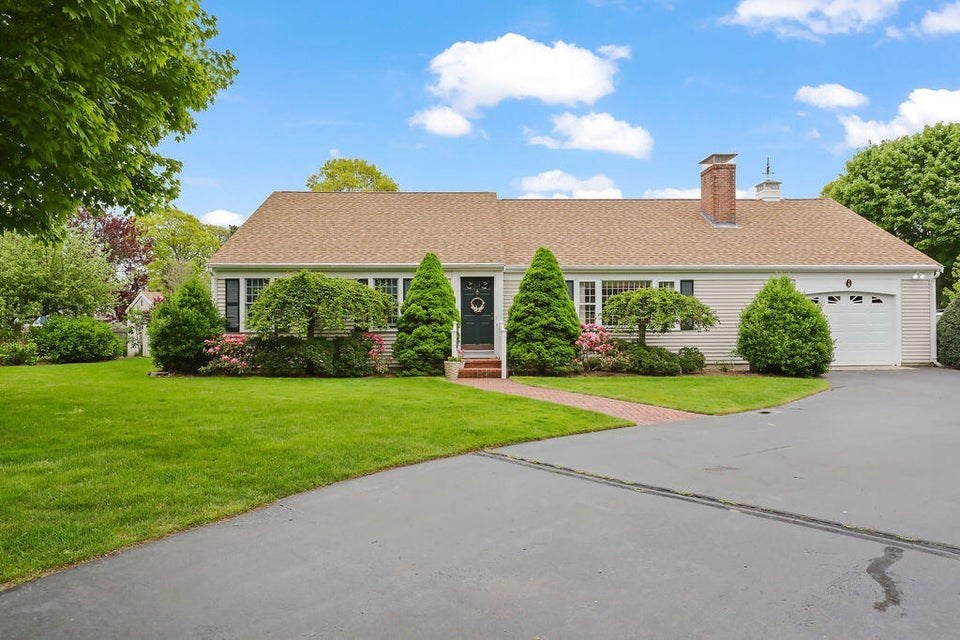 8 Viking Rock Rd