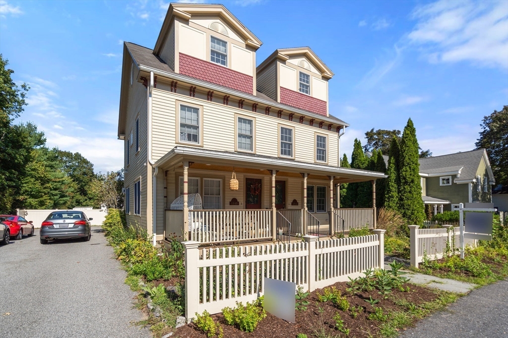 1844 Main St 1844