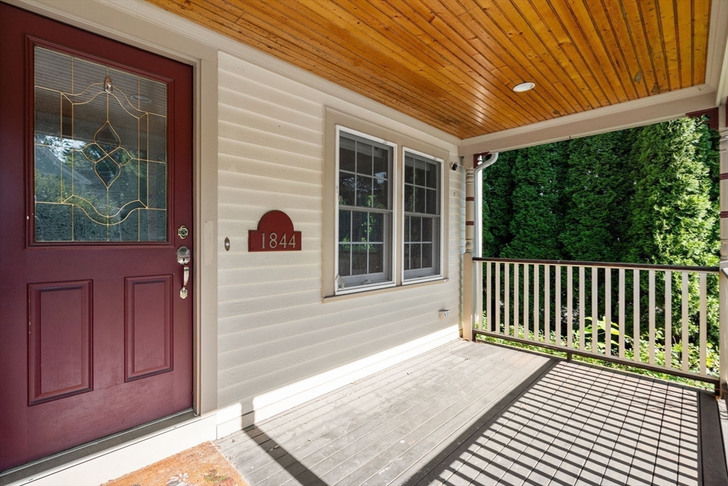1844 Main St 1844