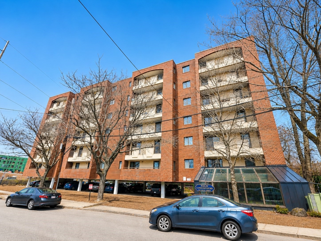 Photo of 39 Parlin St, Everett, MA