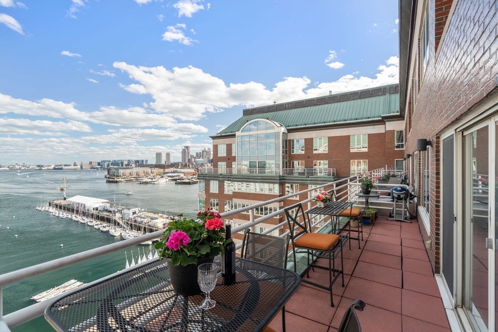 197 Eighth Street #PH19, Boston, MA Photo #2