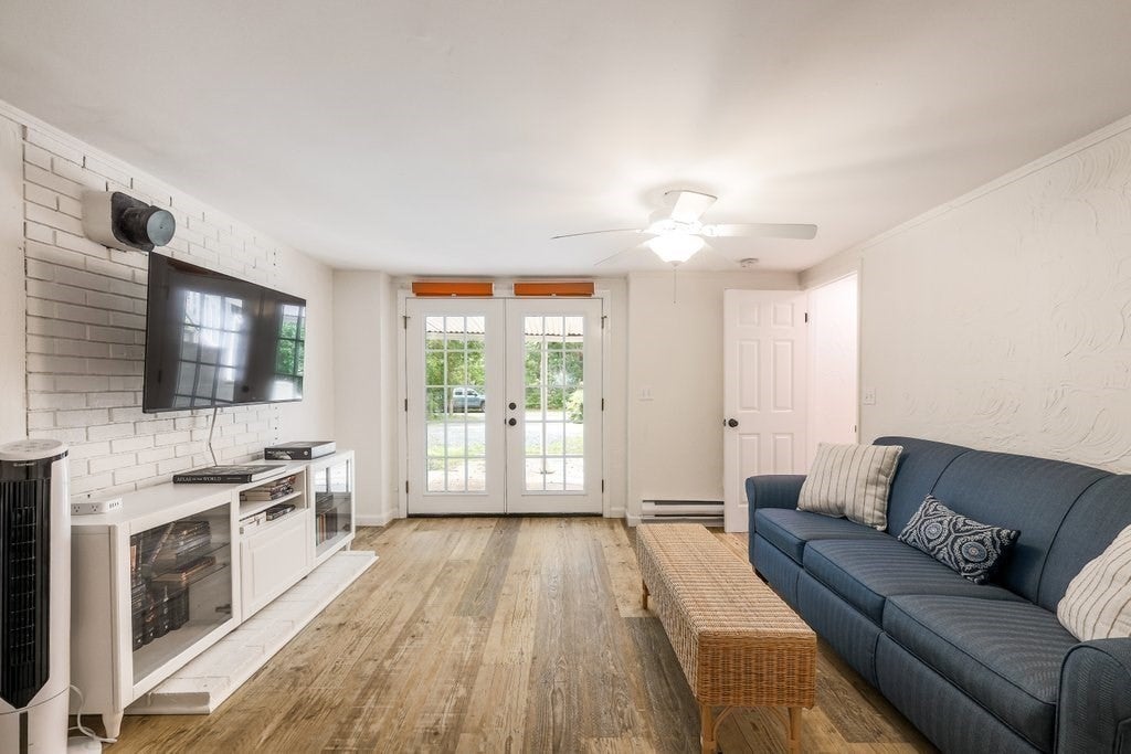 35 Pinecrest Ave, Mashpee, MA, 35 Pinecrest Ave, Mashpee, MA Photo #24