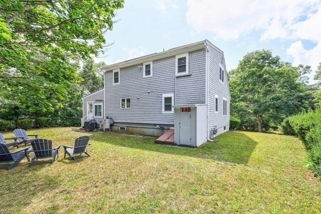 35 Pinecrest Ave, Mashpee, MA, 35 Pinecrest Ave, Mashpee, MA Photo #33