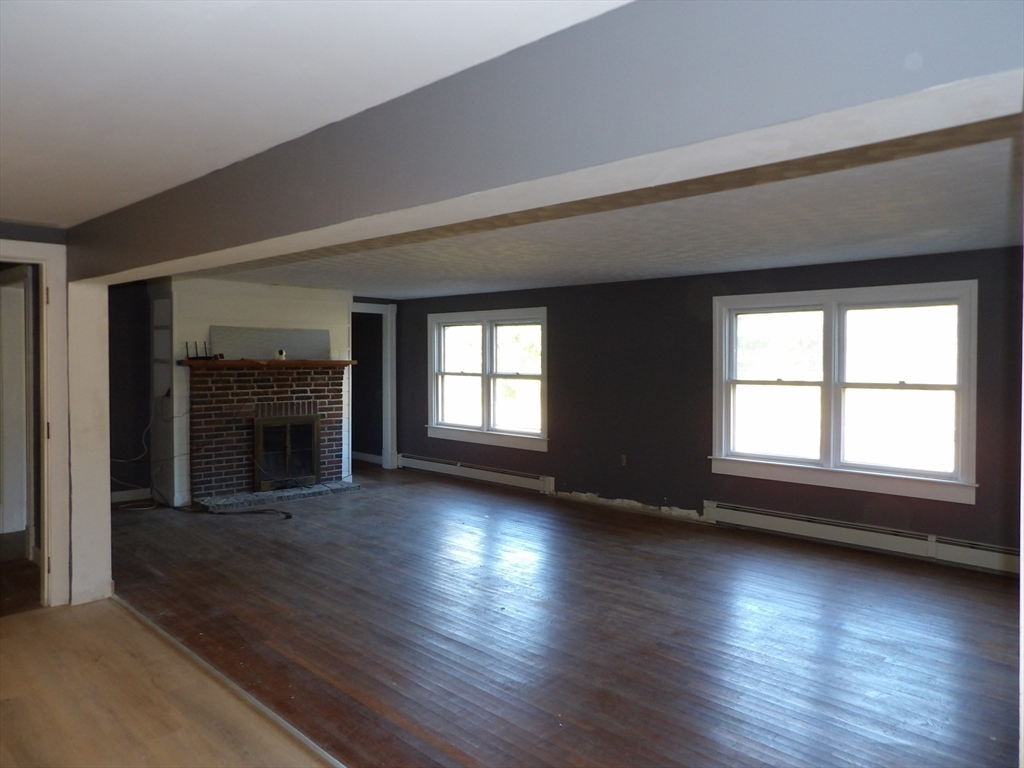 124 Worcester Providence Tpke