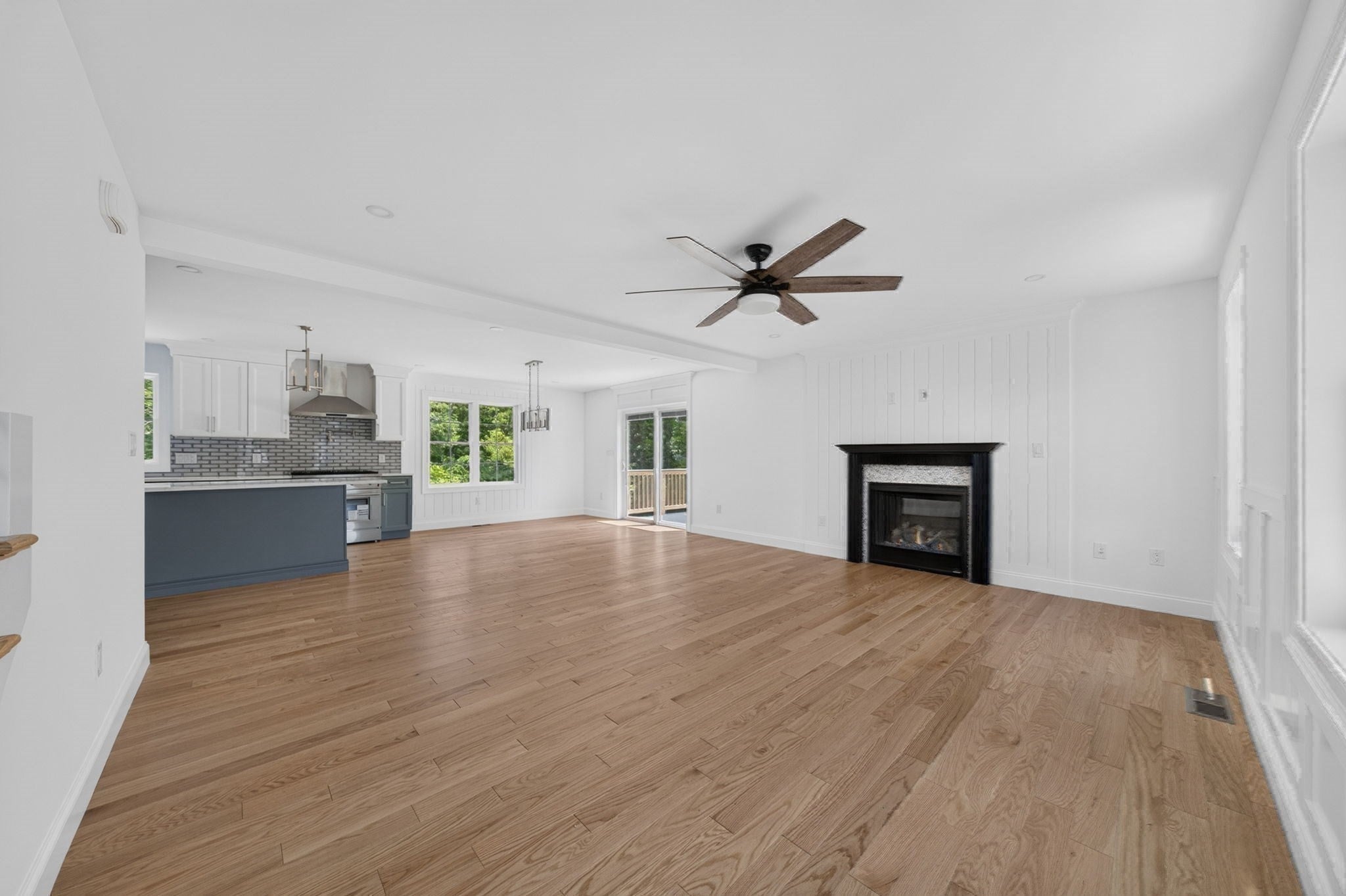 8 Morses Ln, Acushnet, MA Photo #19