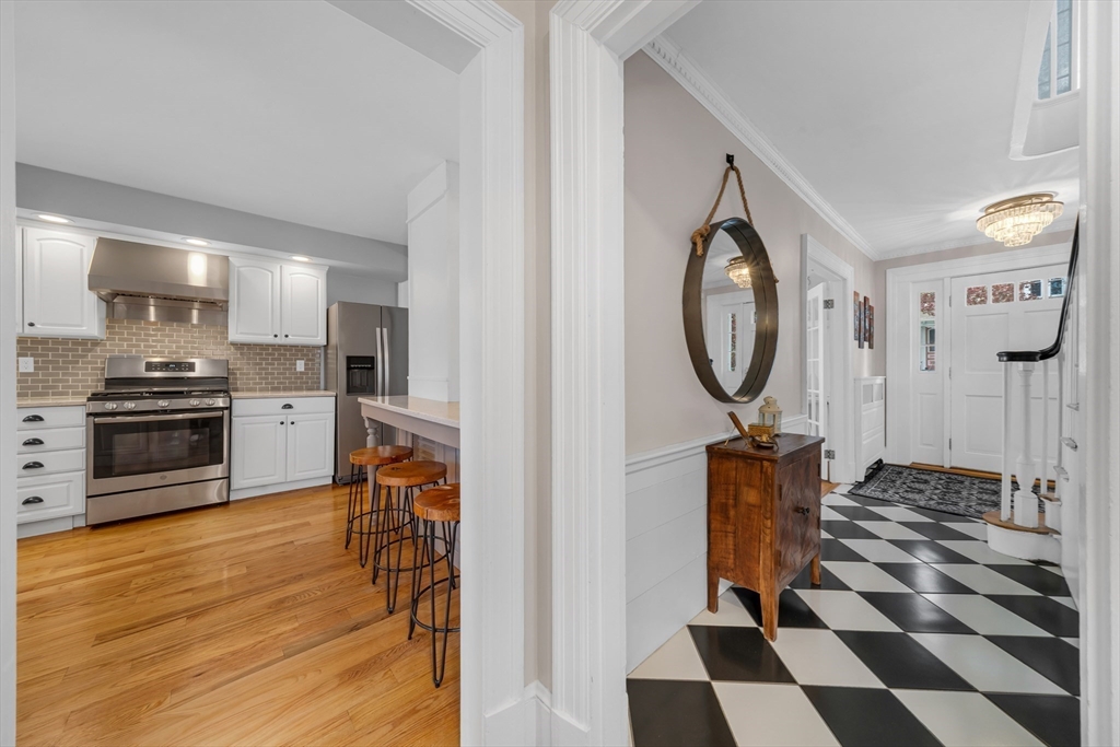 8 Chestnut St, Andover, MA, 8 Chestnut St, Andover, MA Photo #7