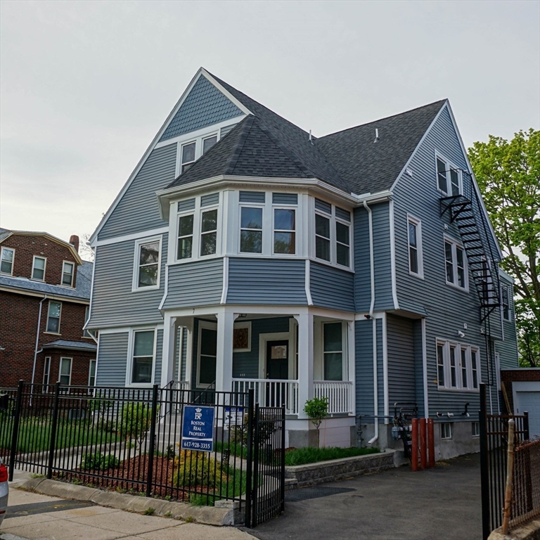 7 Waumbeck Street 3