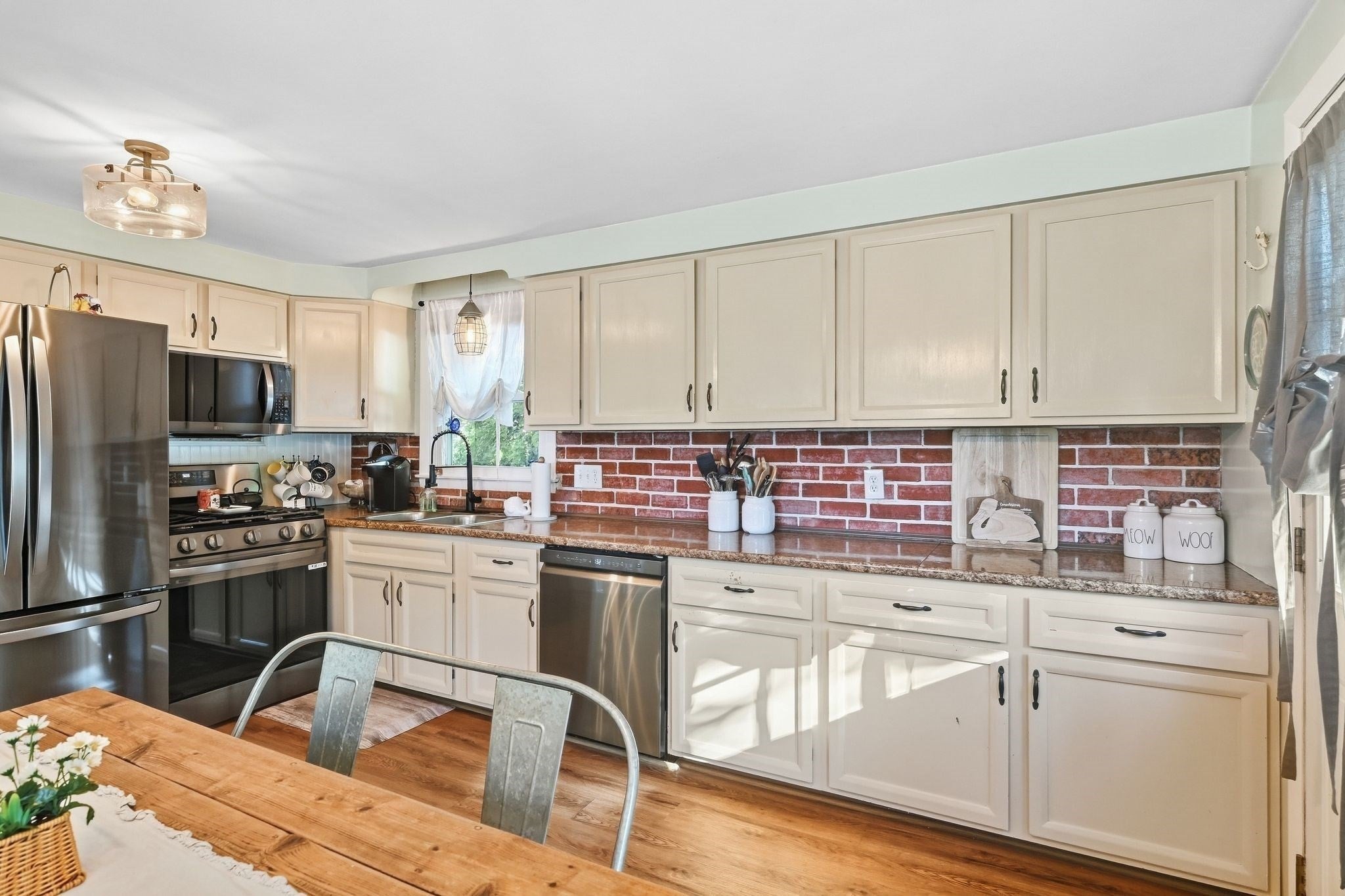 21 Circuit Ave, Ludlow, MA, 21 Circuit Ave, Ludlow, MA Photo #12