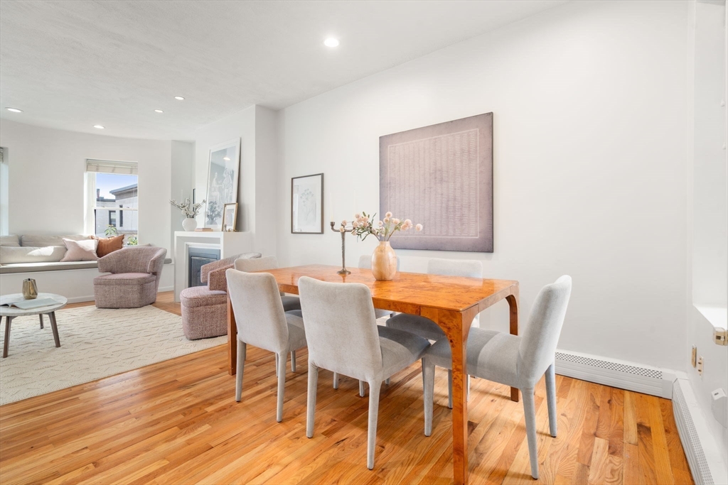 11 Albemarle Street C