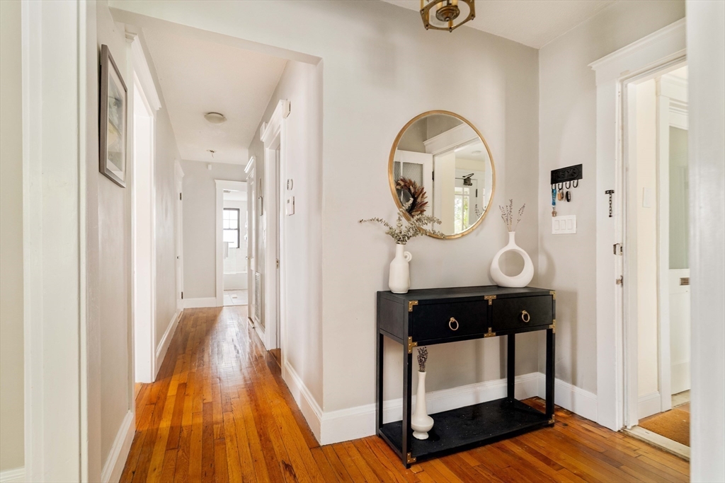 10 Washington Ave #1, Waltham, MA Photo #2