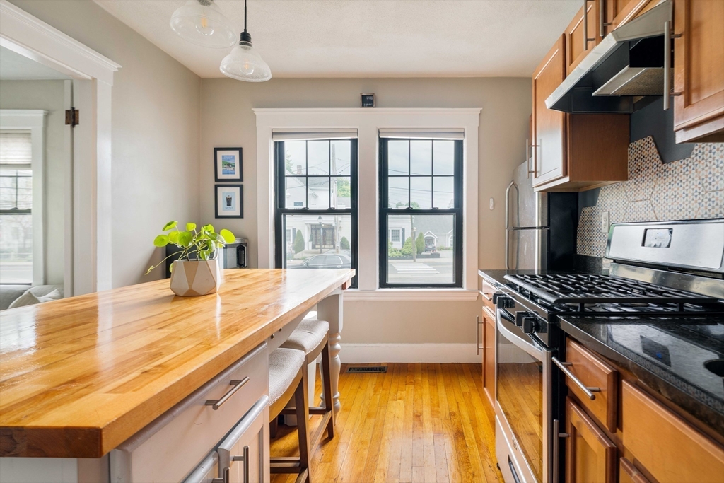 10 Washington Ave #1, Waltham, MA Photo #14