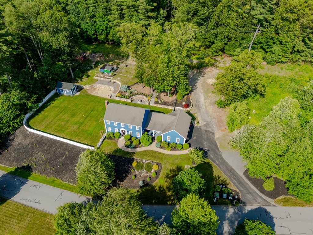 3 Village Ln