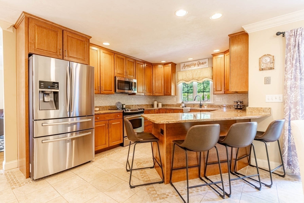3 Village Ln