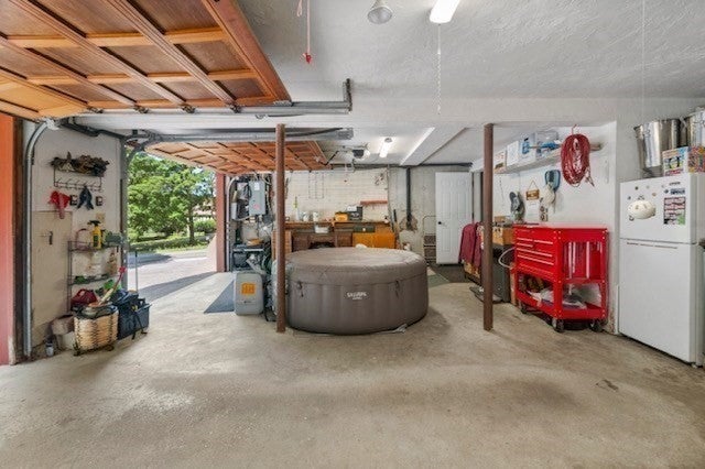 6 Wire Village Rd, Spencer, MA, 6 Wire Village Rd, Spencer, MA Photo #33