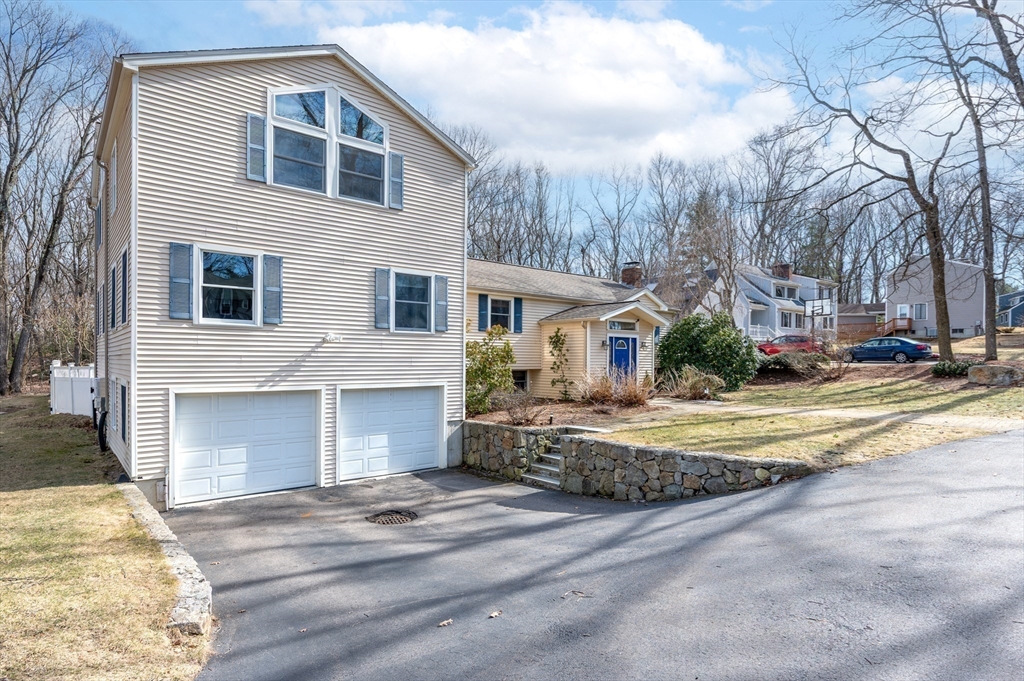 49 Stagecoach Dr