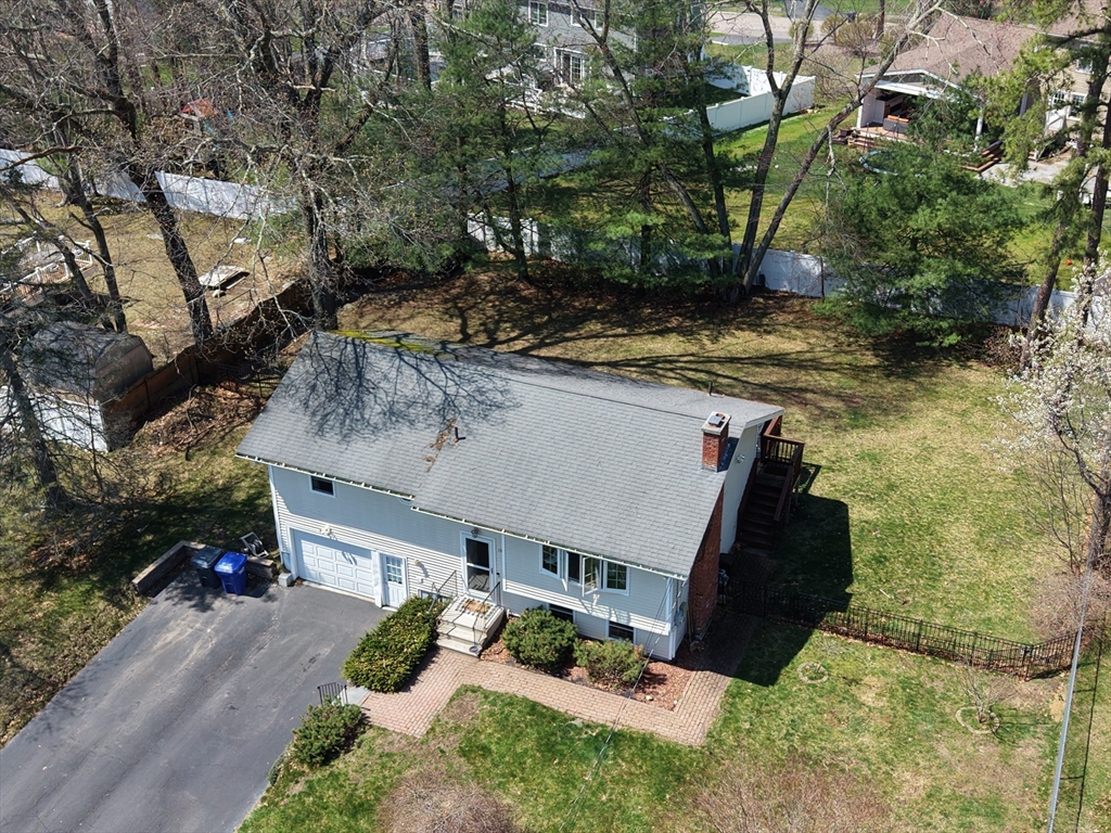 19 Bowdoin Dr
