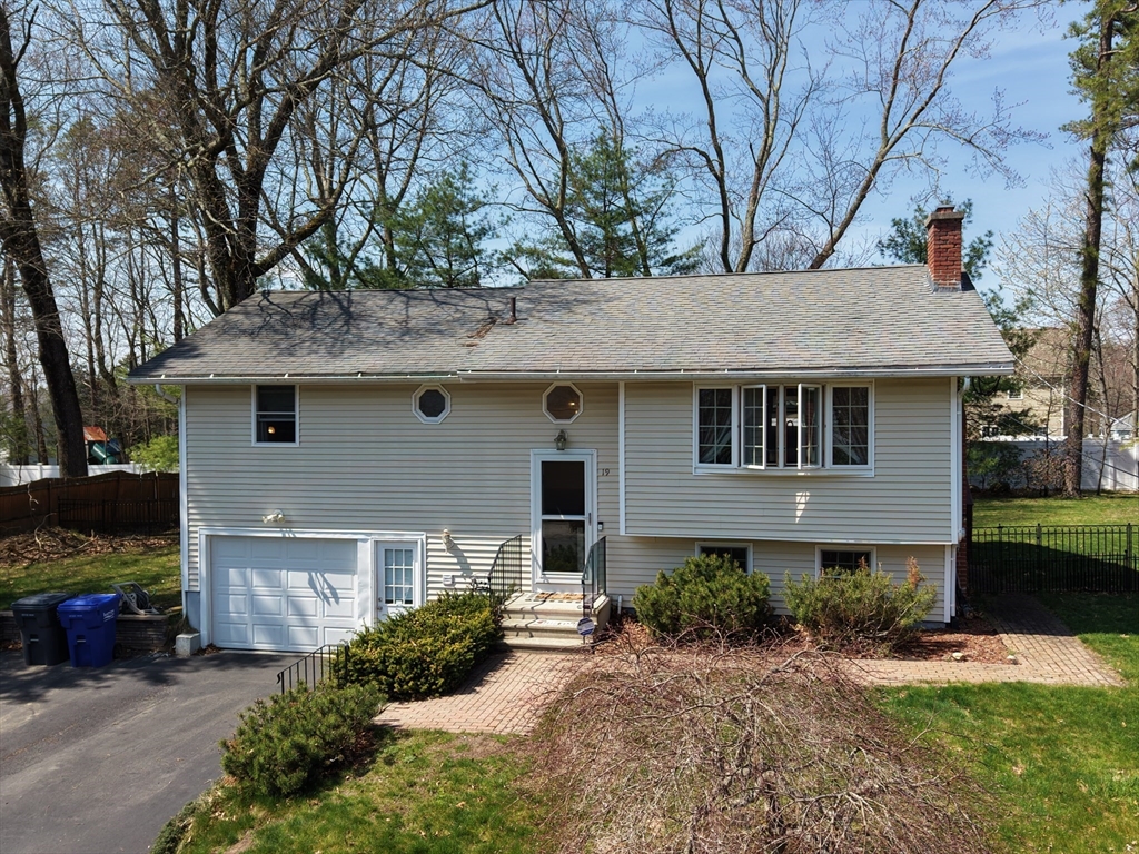 19 Bowdoin Dr