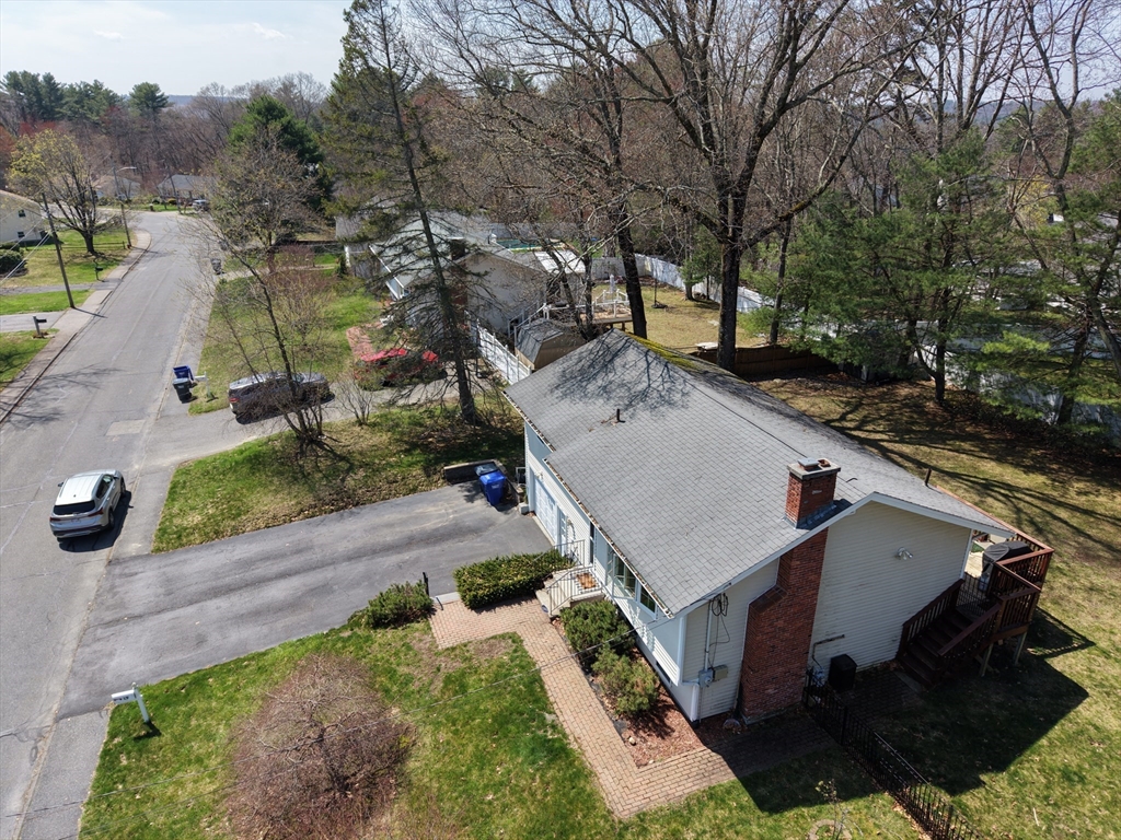 19 Bowdoin Dr