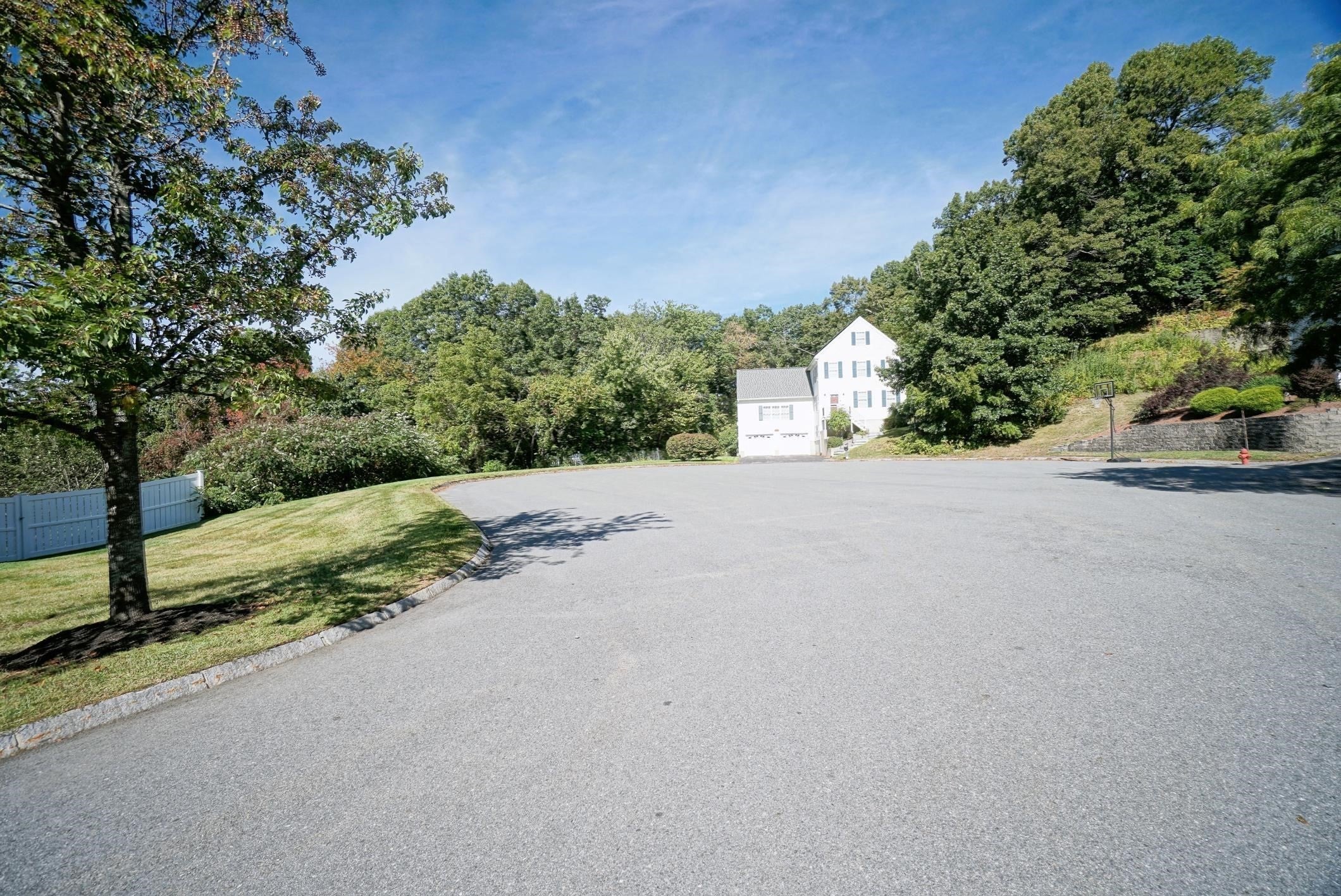 5 Overlook Circle