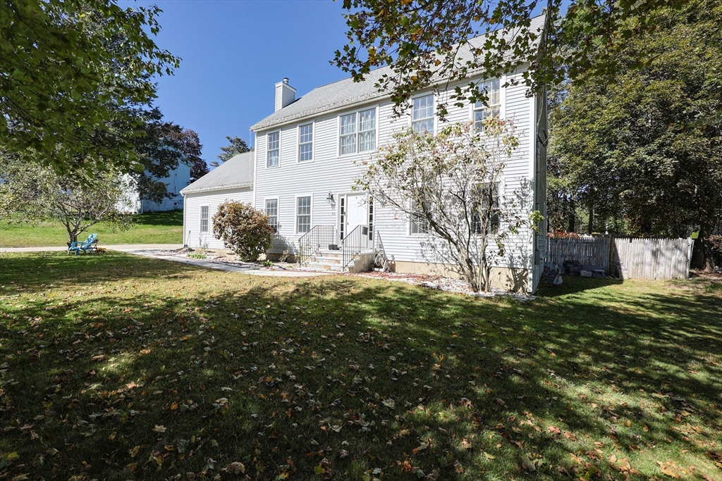 53 Russell St