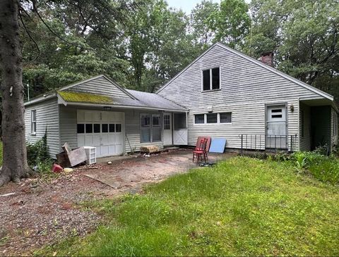 704 Crystal St Haverhill MA 01832