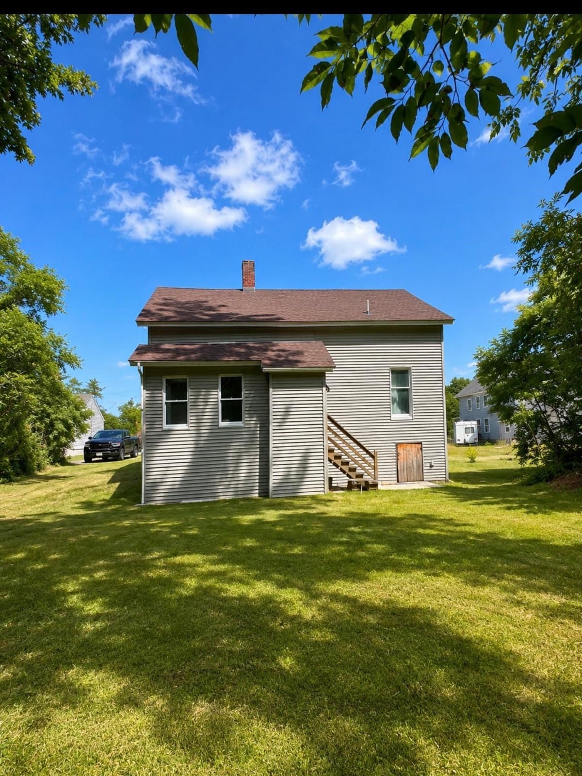26 Maple St