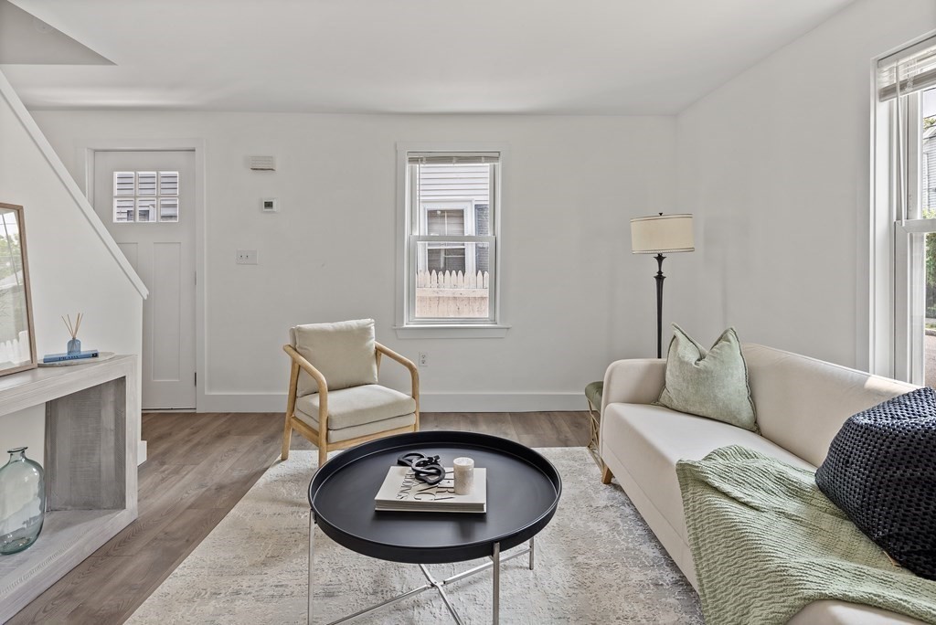 86 West St