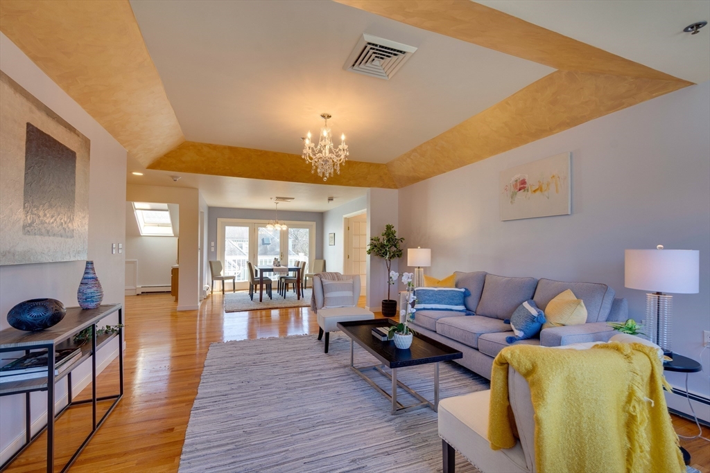 140 Lincoln Rd 313