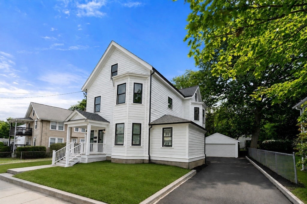 220 Sycamore Street
