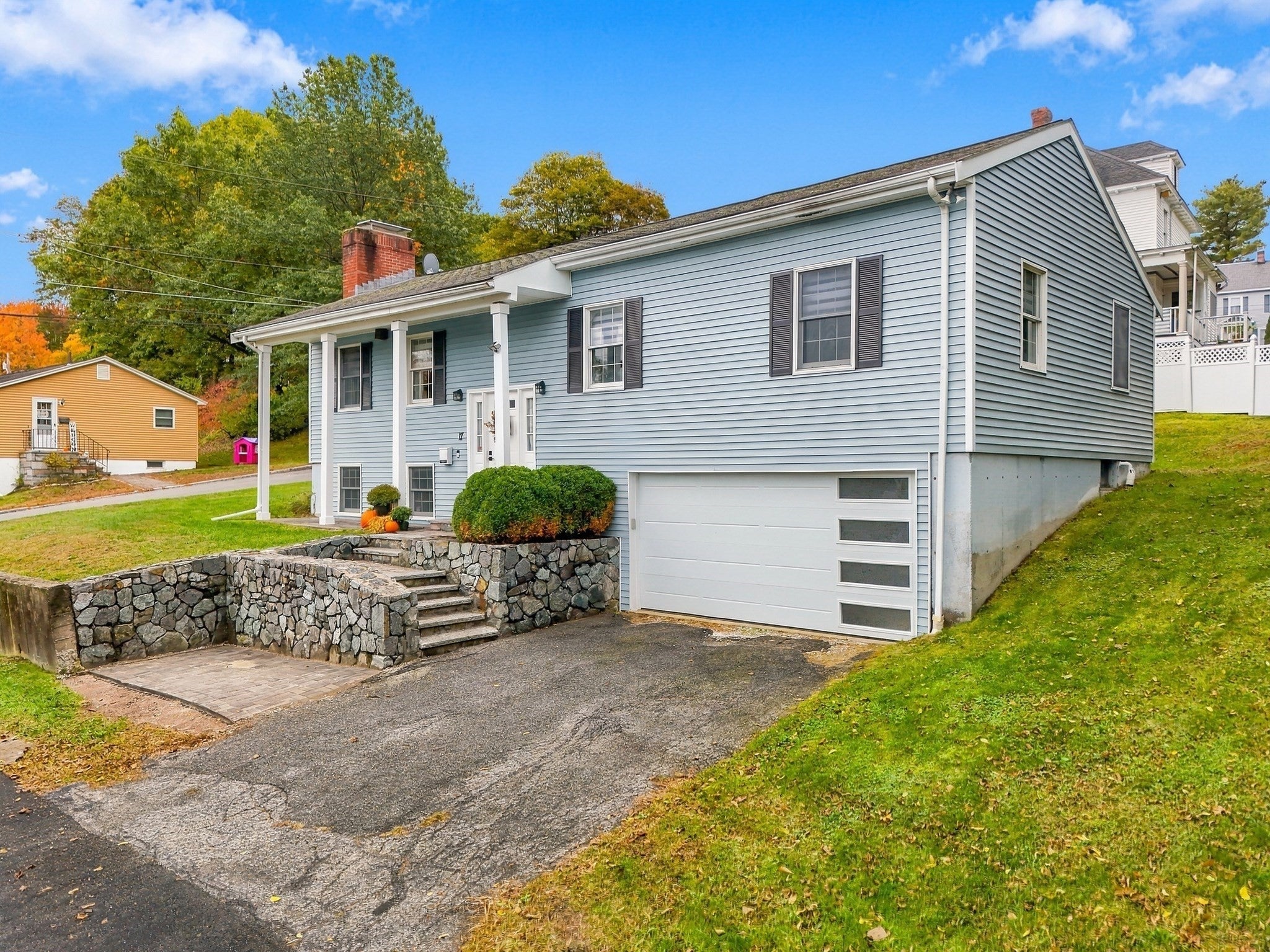 17 Dundee St, Lowell, MA Photo #32