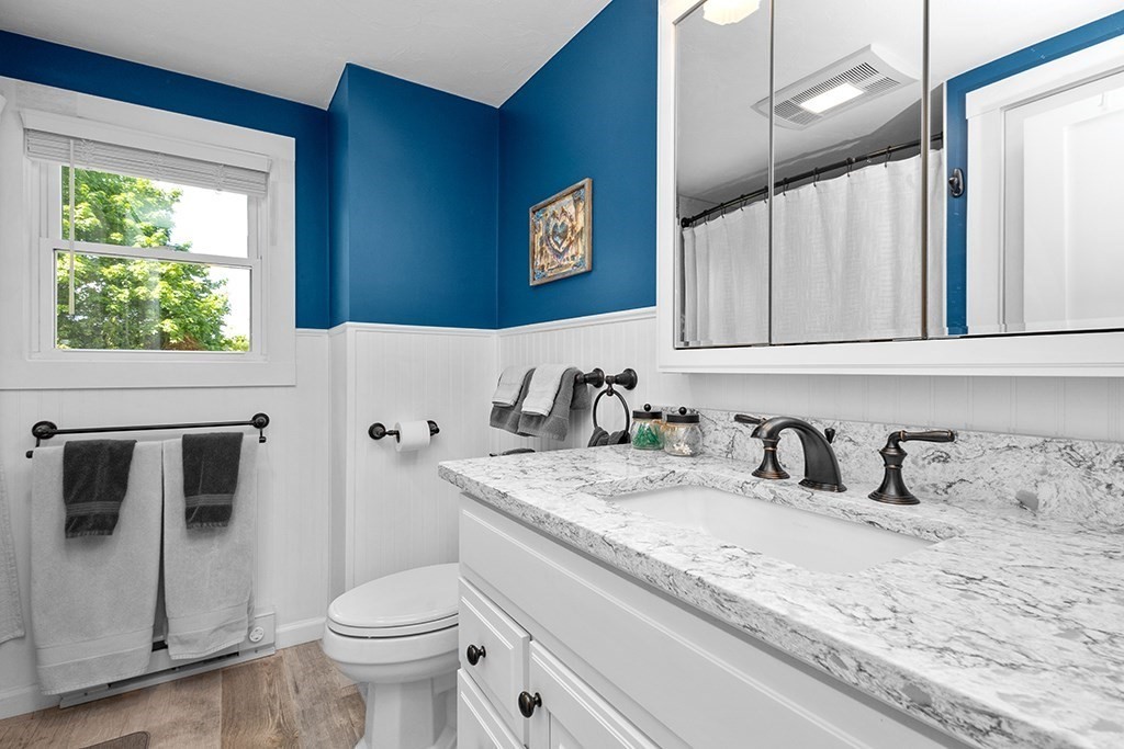 4 Lynn Ave, Plainville, MA Photo #22
