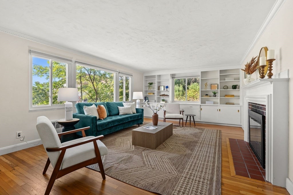 19 Brunswick Rd