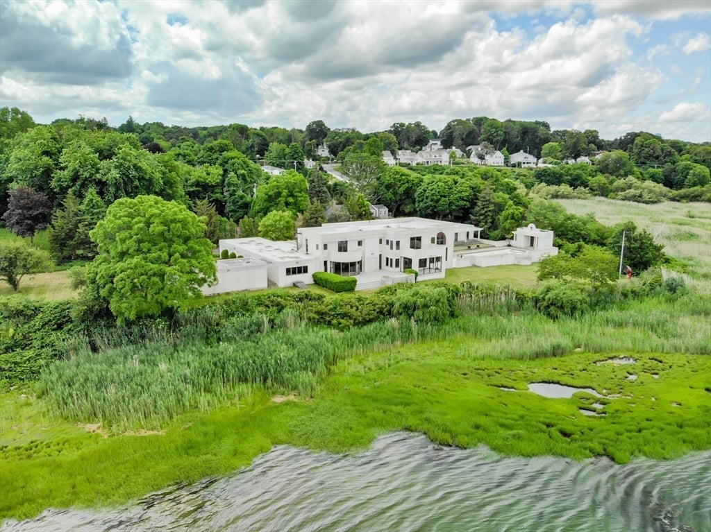 Photo of 214 Sandwich St, Plymouth, MA