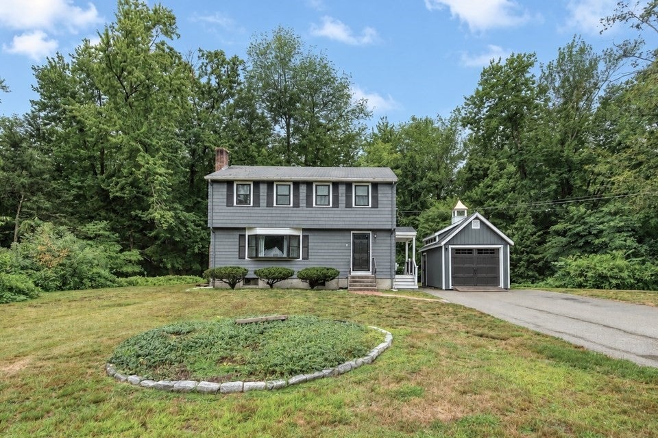 25 Foxtail Rd, Hanover, MA Photo #1
