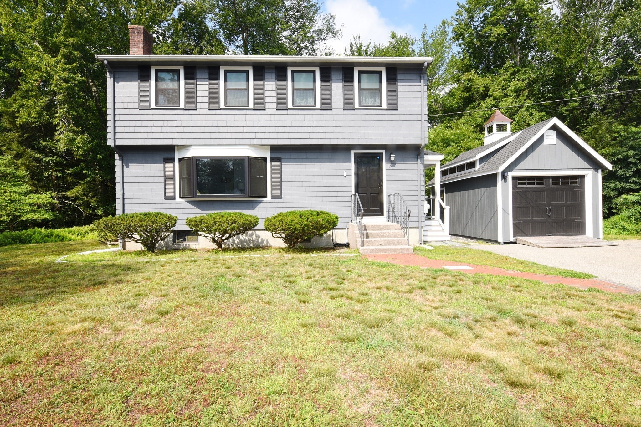 25 Foxtail Rd