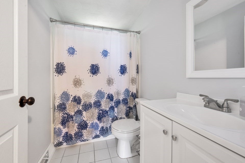 25 Foxtail Rd, Hanover, MA Photo #19